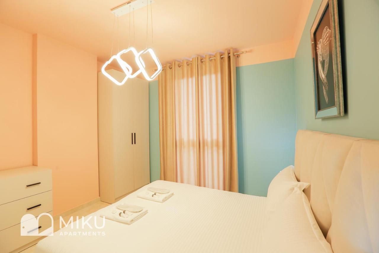 Miku Apartment - Glamorous 1Bedroom Apartment At Olympic Residence Tirana Bagian luar foto