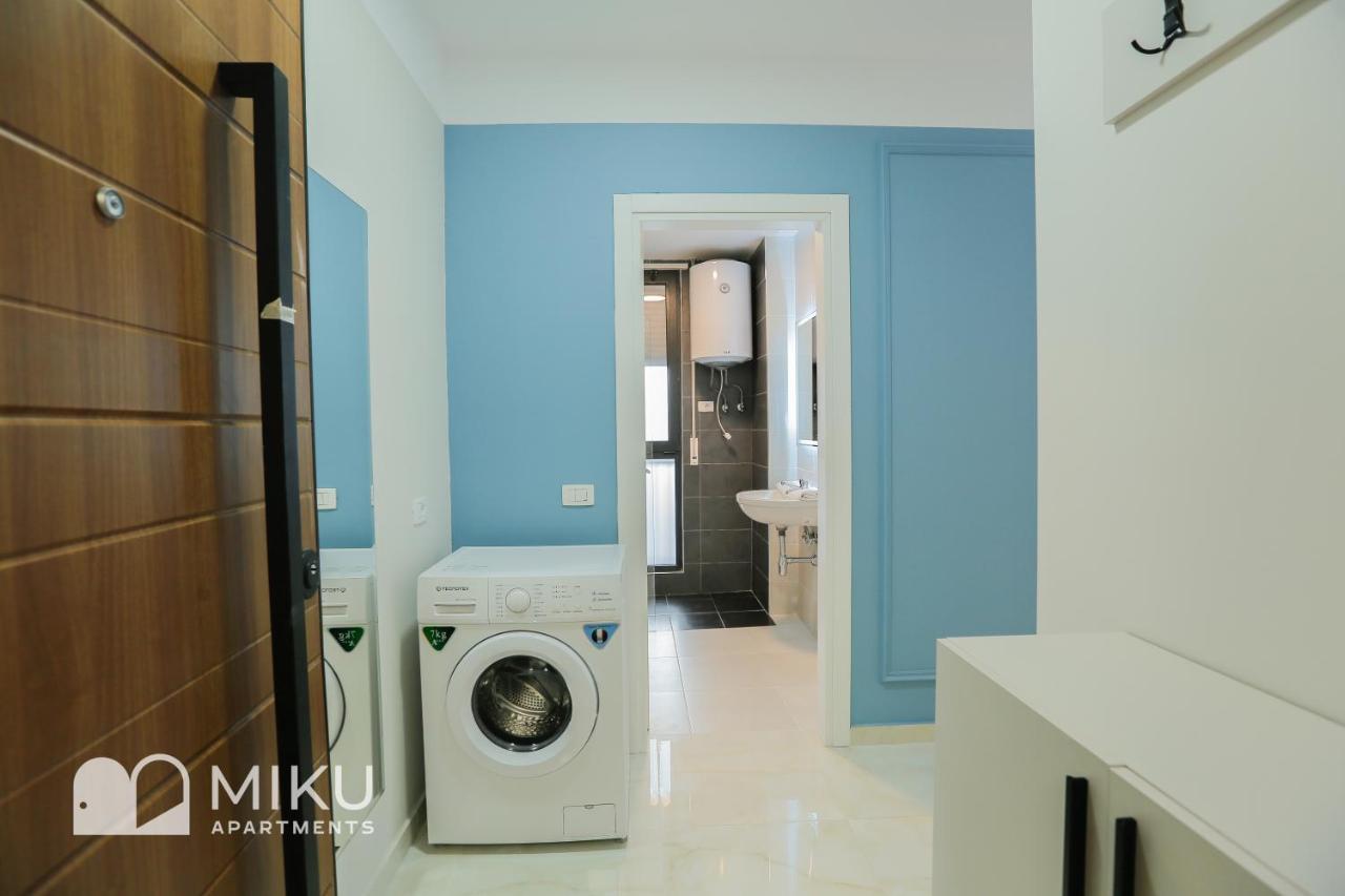 Miku Apartment - Glamorous 1Bedroom Apartment At Olympic Residence Tirana Bagian luar foto