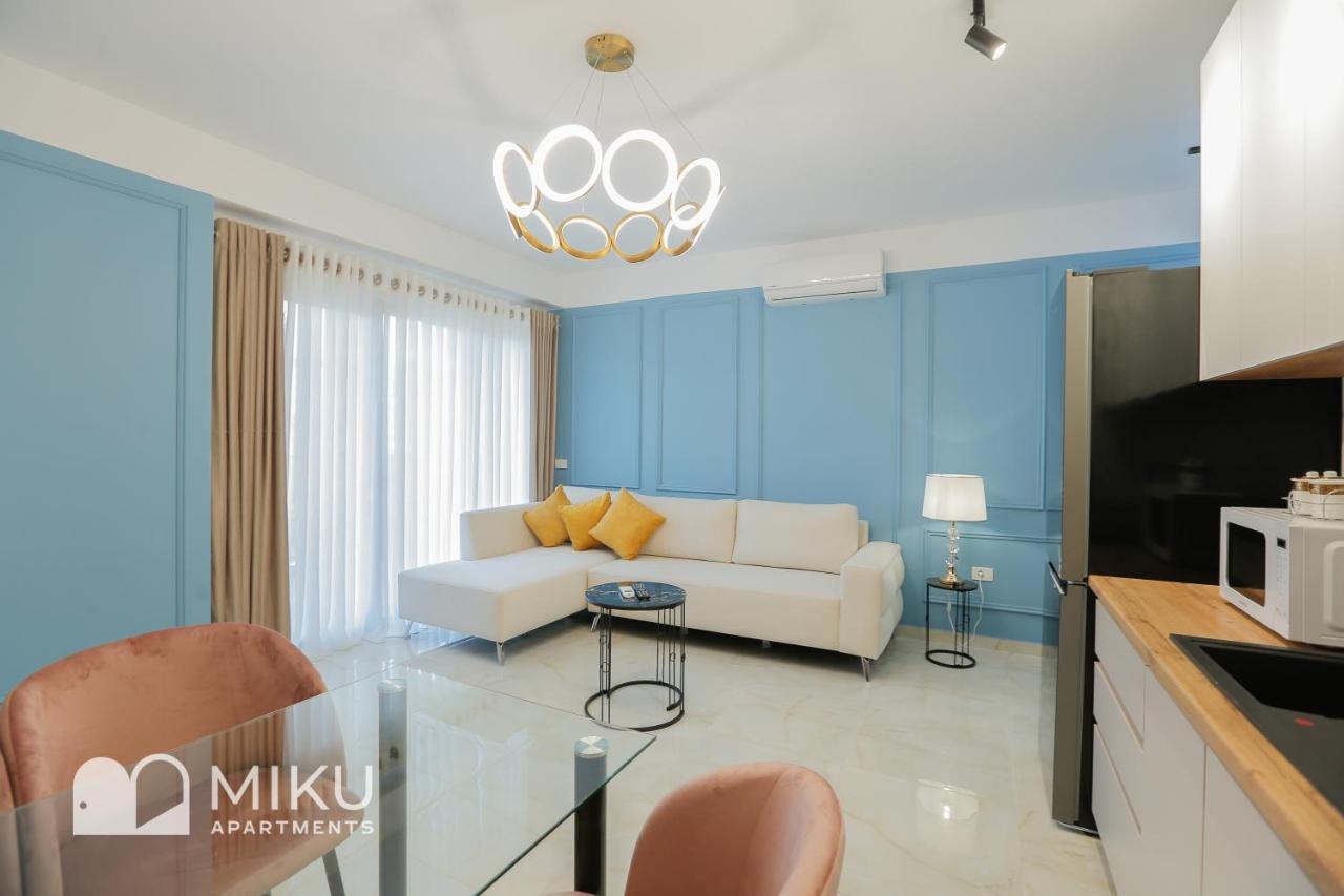 Miku Apartment - Glamorous 1Bedroom Apartment At Olympic Residence Tirana Bagian luar foto