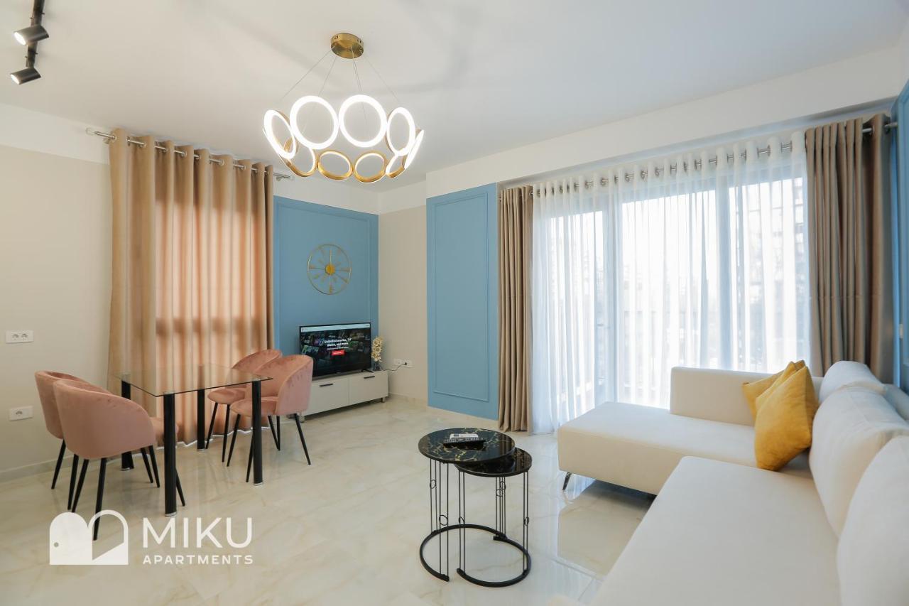 Miku Apartment - Glamorous 1Bedroom Apartment At Olympic Residence Tirana Bagian luar foto
