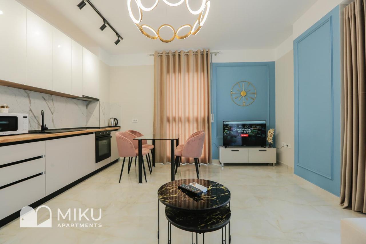 Miku Apartment - Glamorous 1Bedroom Apartment At Olympic Residence Tirana Bagian luar foto