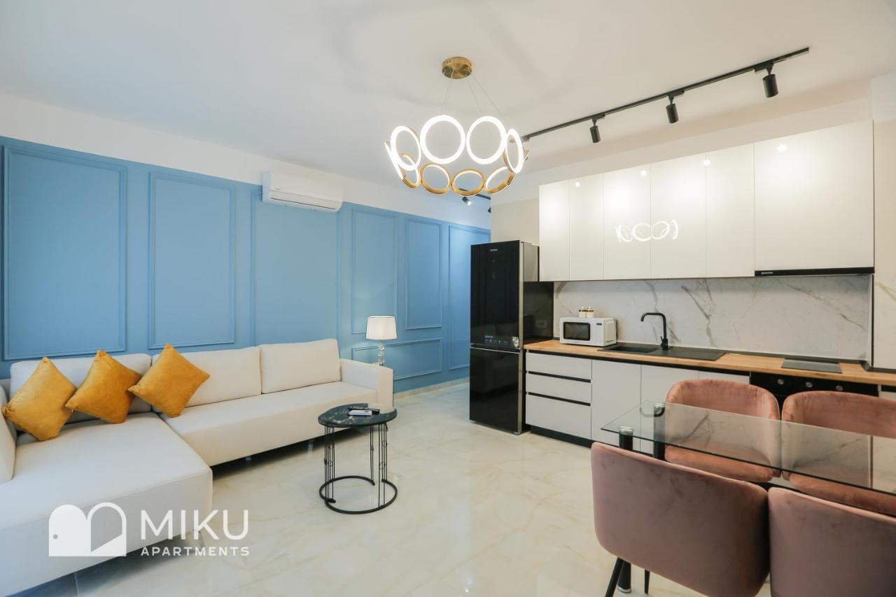 Miku Apartment - Glamorous 1Bedroom Apartment At Olympic Residence Tirana Bagian luar foto
